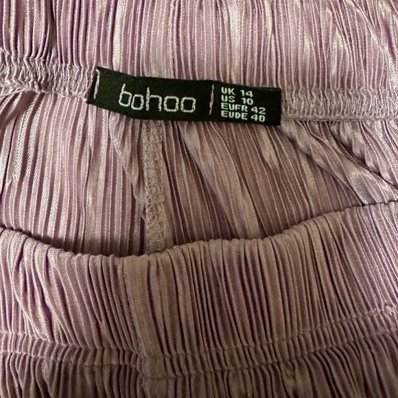 Boohoo Lavender Pleated Wide Leg Pants - Picture 3 of 3